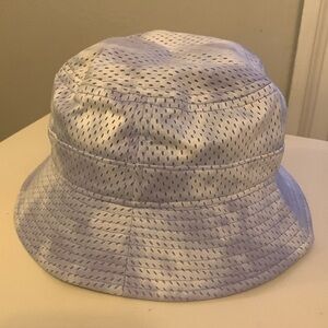 Nike Purple & White Bucket Hat Size S